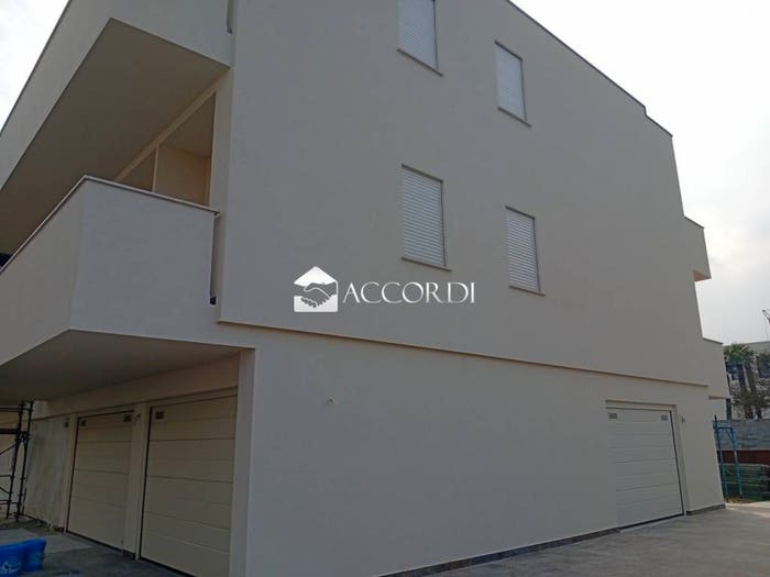 Appartamento quadrilocale in vendita in Via Flaminia, Centro, Montegrotto Terme