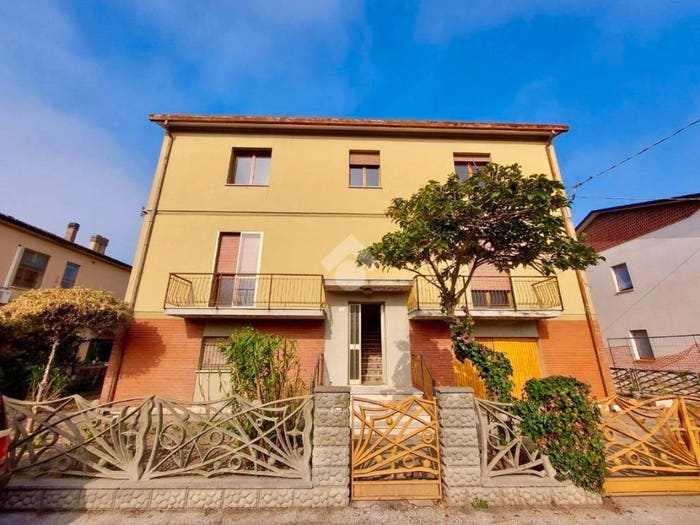 Casa con 6 locali in vendita in Via Lino Mascanzoni, Mezzano Borgo Masotti, Ravenna