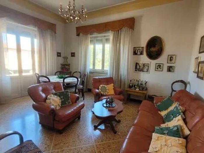 Appartamento con 6 locali in vendita in Piazza Sanzio, Barbanella Verde Maremma, Grosseto