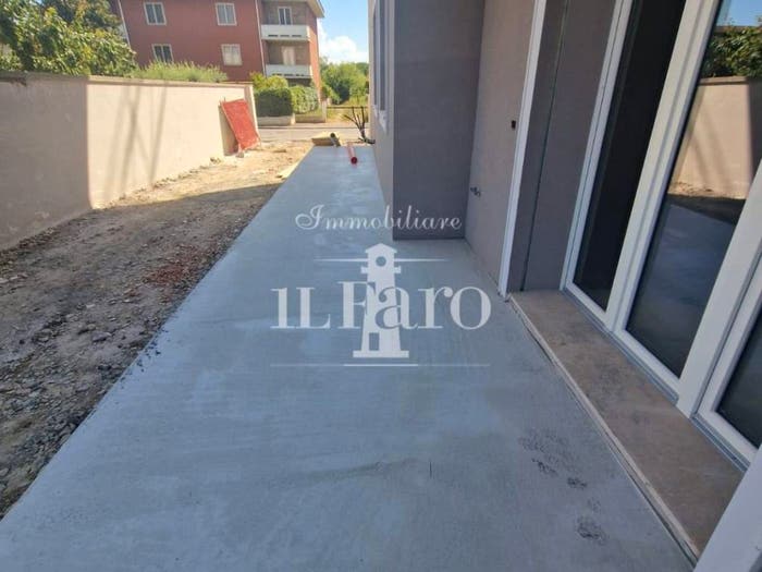 Appartamento quadrilocale in vendita in Via delle Viole, Centro, Campi Bisenzio