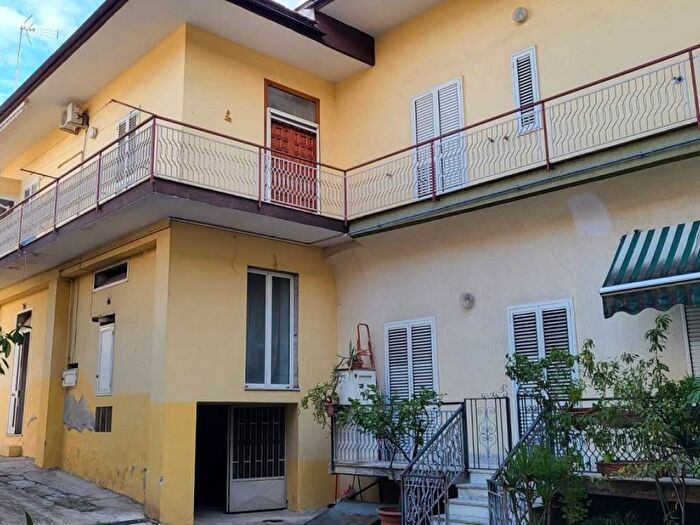 Appartamento trilocale in vendita in Via Michele Monaco, San Prisco