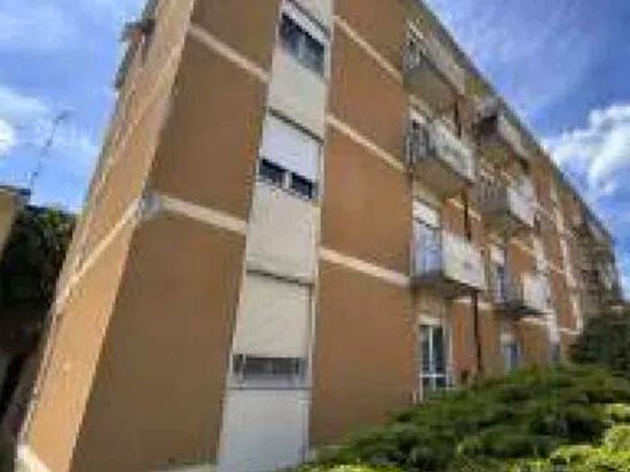 Appartamento trilocale in vendita in Via Flavio Gioia, San Michele, Busto Arsizio