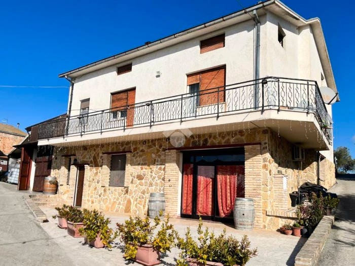 Casa con 5 locali in vendita in Via costa di chieti, Costa Di Chieti, Lanciano