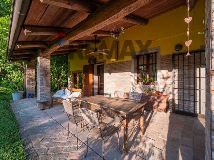 Casa con 6 locali in vendita in Viottolo dei Frutti, Centro, Brescello