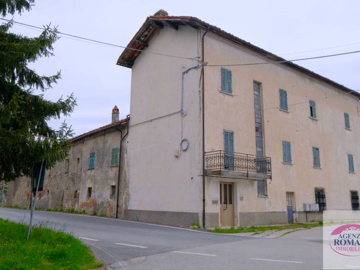 Casa con 6 locali in vendita in Loc Chiesa, Centro, Plodio