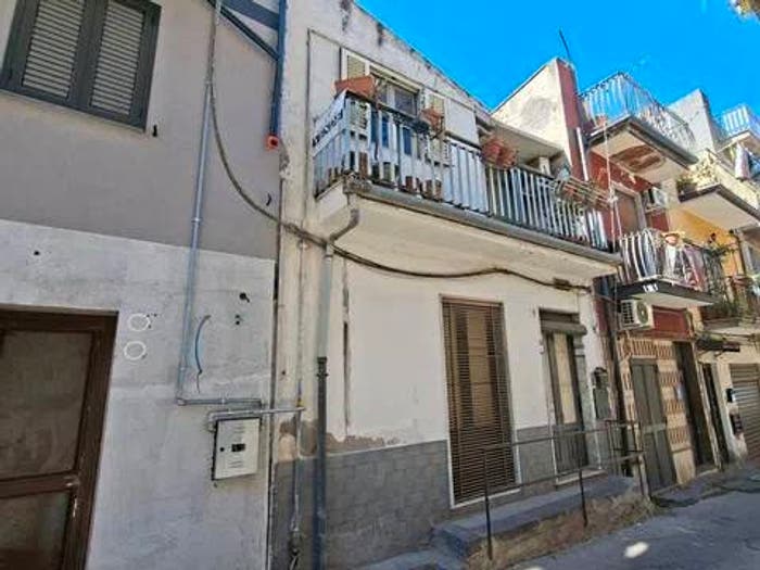 Casa quadrilocale in vendita in Via Sciarelle No Number, Paternò