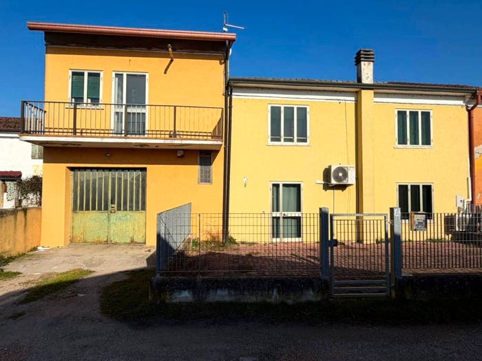 Casa con 6 locali in vendita in Via Roma, Centro, Salizzole