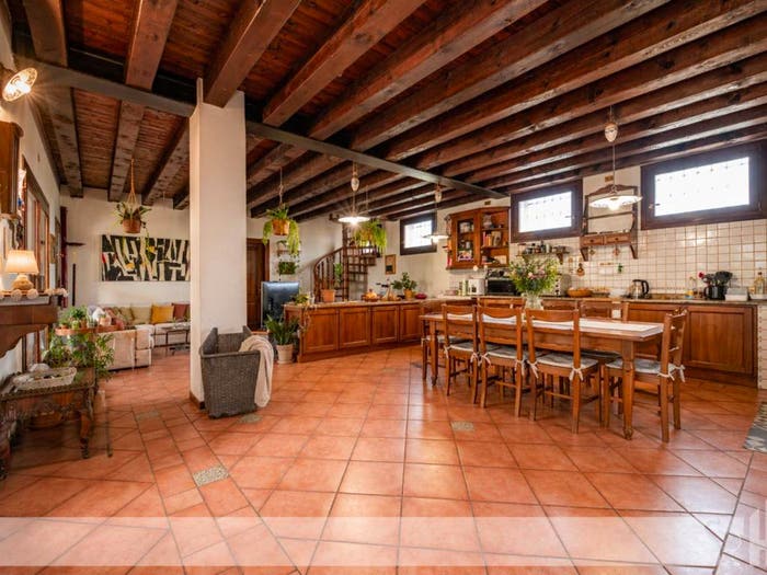 Casa con 6 locali in vendita in Via Zeminianella, Massanzago