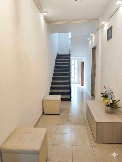 Casa con 6 locali in vendita in Marina di Carrara, Carrara
