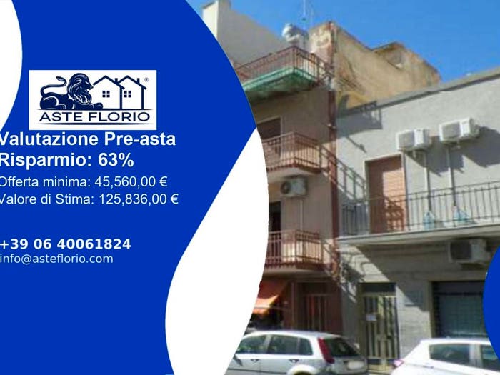 Appartamento quadrilocale in vendita in Via Giovanni Lavaggi, Centro, Augusta