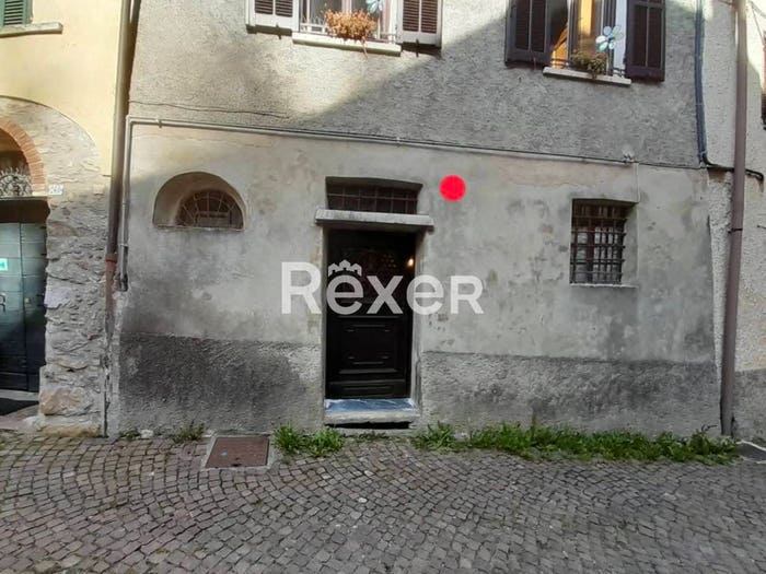 Appartamento bilocale in vendita in Via Cavour, Centro, Garessio
