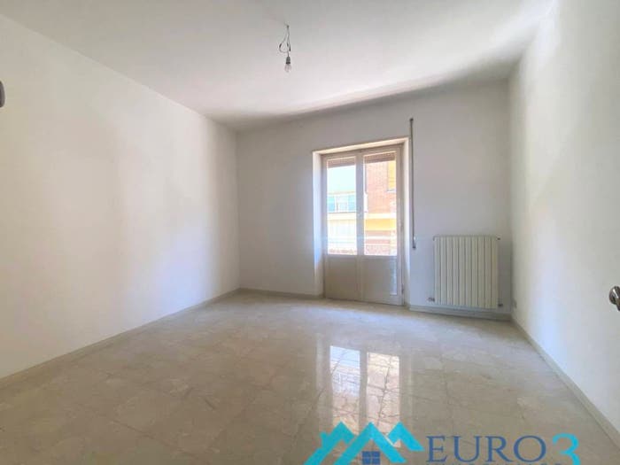 Appartamento con 5 locali in vendita in Via Luigi Merli, Ascoli Piceno