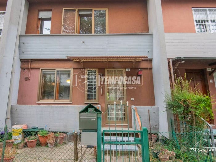 Casa quadrilocale in vendita in Buon Pastore Parco Amendola, Modena
