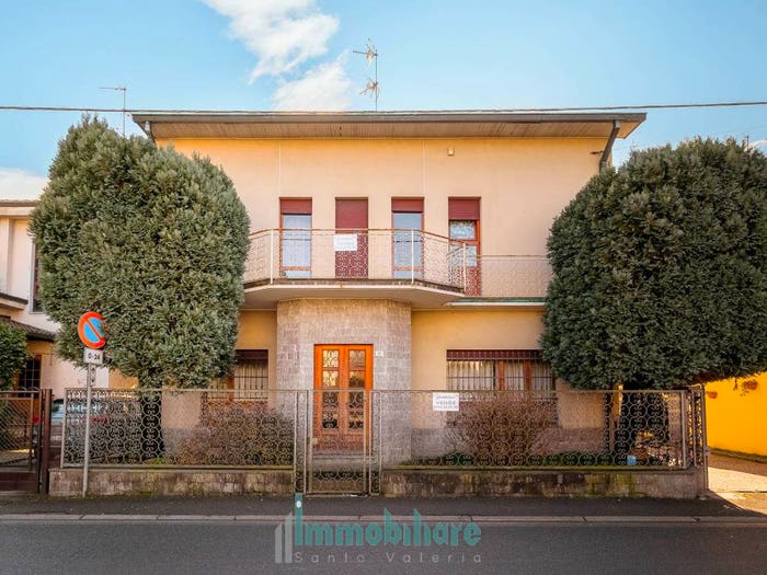 Casa con 5 locali in vendita in Via Vittorio Veneto, Centro, Lentate sul Seveso