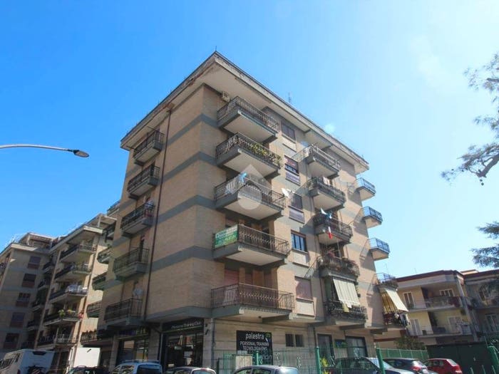 Appartamento quadrilocale in vendita in Via Sardegna, Casagiove