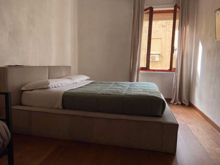 Appartamento quadrilocale in vendita in Via Genova, Centro Storico, Olbia