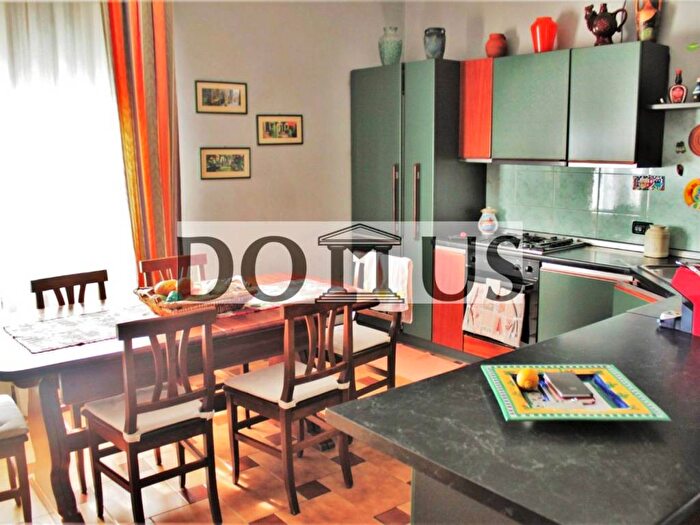Appartamento trilocale in vendita in Via Leonardo da Vinci, Sala, Catanzaro