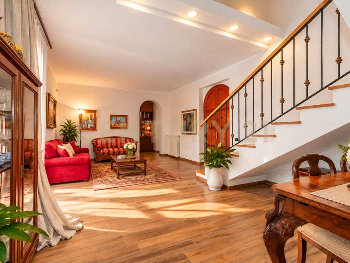 Casa con 6 locali in vendita in Via Gela, Centro, Caltagirone