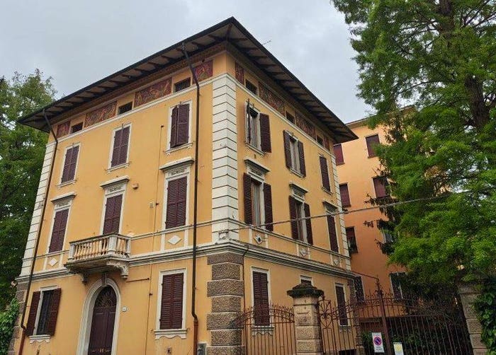 Appartamento con 5 locali in vendita in Sant'Agnese Università, Modena