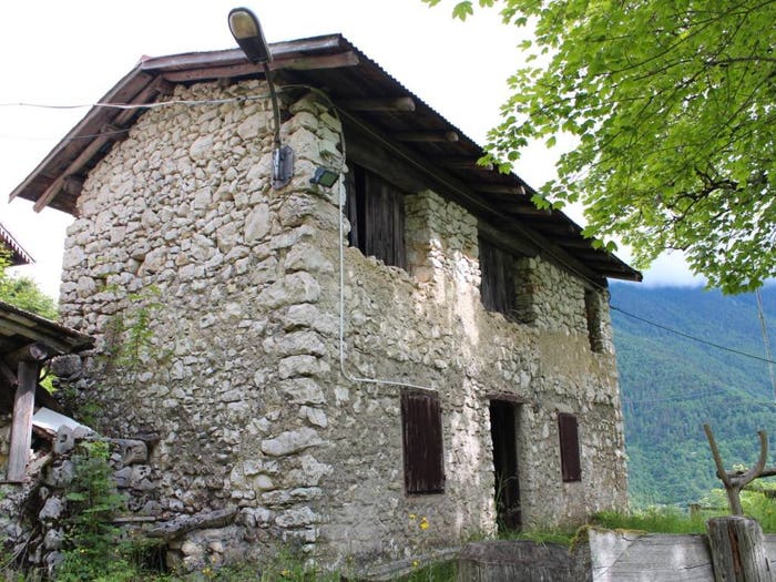 Casa con 6 locali in vendita in Località Murari, Castello Tesino