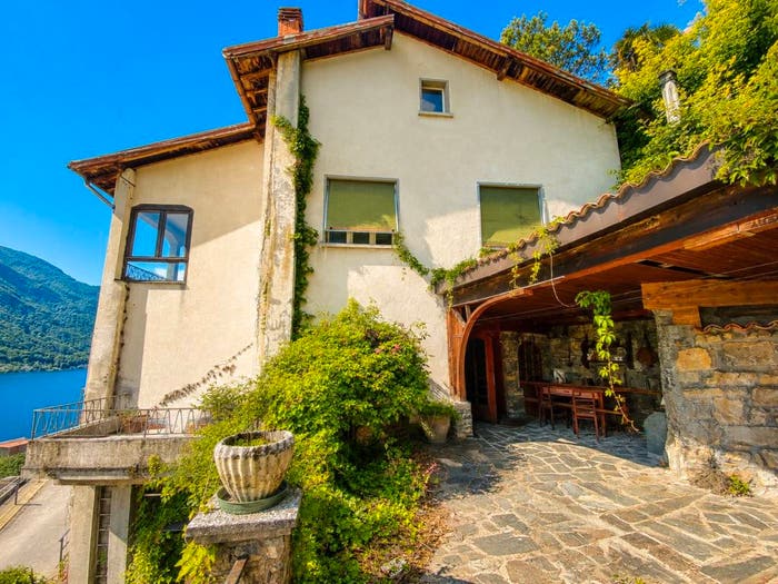 Casa con 6 locali in vendita in Strada Sasso Rosso Dasio, San Mamete, Valsolda