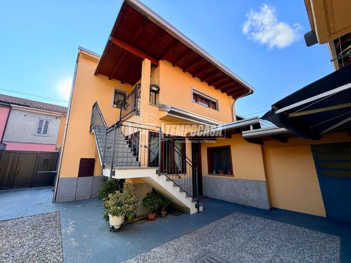 Casa con 5 locali in vendita in Via santini, Centro, Parabiago