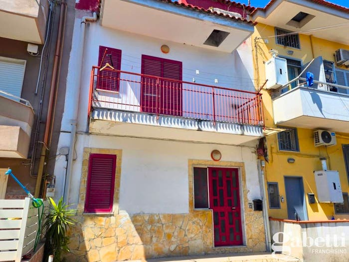 Casa quadrilocale in vendita in VIA NAZIONALE DELLE PUGLIE, Parco Piemonte, Pomigliano d'Arco