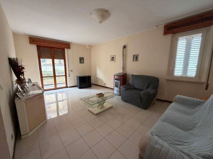 Casa con 6 locali in vendita in Via Paolino, Sant'Onofrio Floriano, Campli