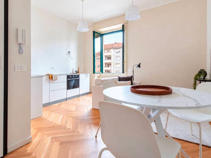 Appartamento bilocale in vendita in Via Giovanni Pierluigi da Palestrina, Centrale, Milano