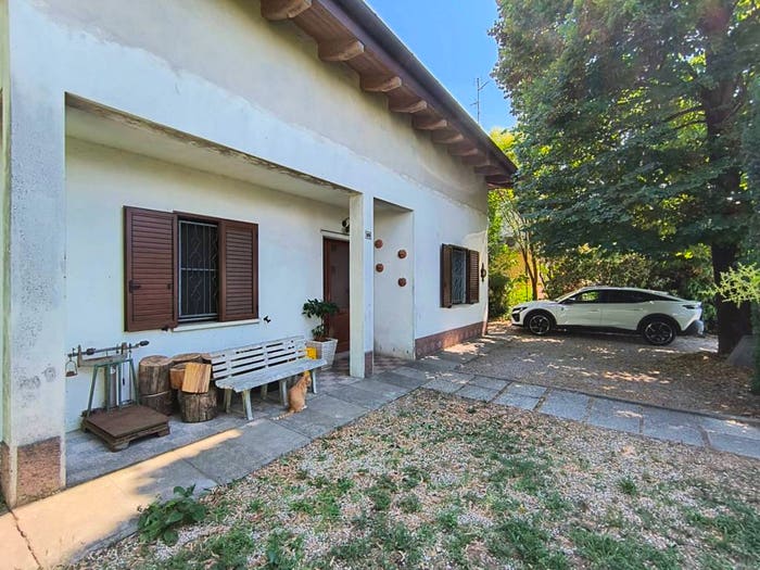 Casa quadrilocale in vendita in Via Argini, Casoni, Ravarino