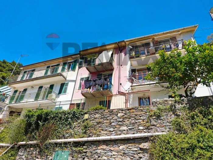 Casa con 5 locali in vendita in Via del Piano, Avegno Chiesa, Avegno