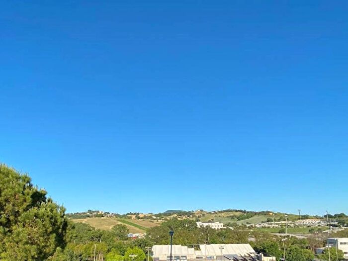 Appartamento trilocale in vendita in Passo Varano, Ancona