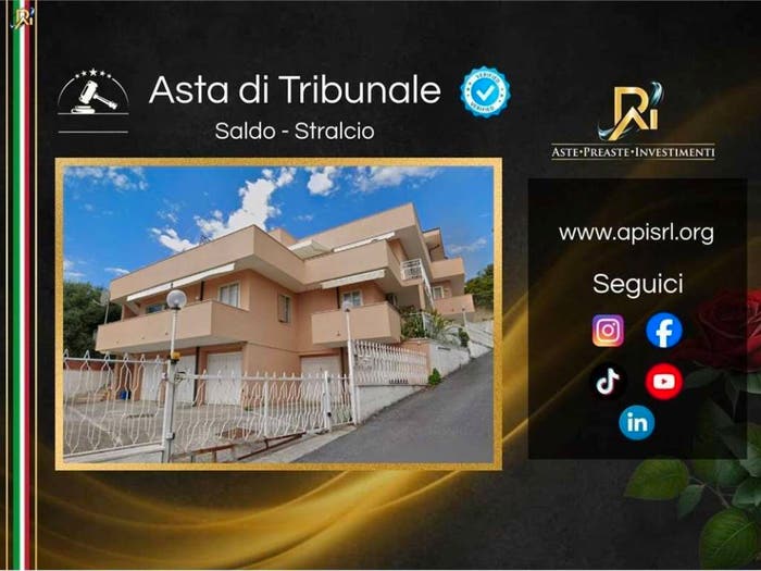 Appartamento trilocale in vendita in Via Peirona, Santo Stefano al Mare