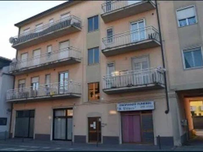 Appartamento trilocale in vendita in Via Manzoni Alessandro, Medolago