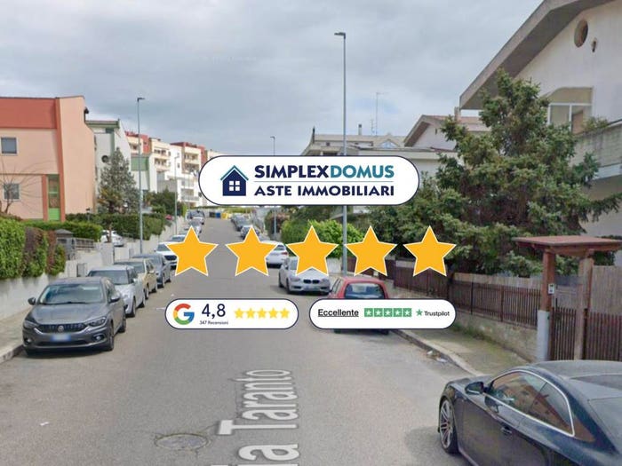 Appartamento con 6 locali in vendita in Via Taranto, Centro, Matera