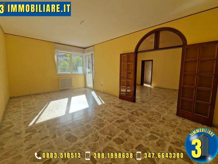 Appartamento con 5 locali in vendita in Centro, Barletta