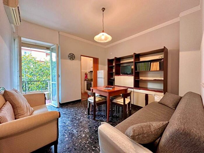 Appartamento bilocale in vendita in Piazza della Vittoria, Centro, Pietra Ligure