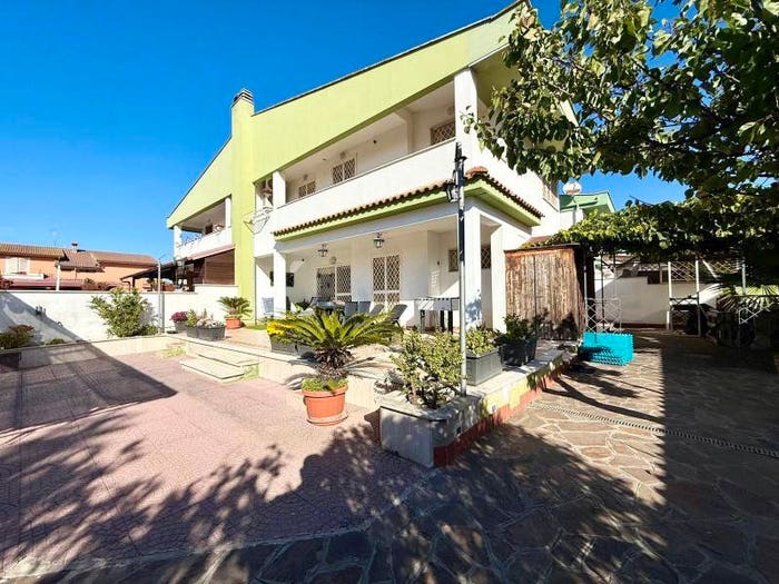 Casa con 6 locali in vendita in Via Sandro Botticelli, Villaggio Giornalisti Poggio, Anzio