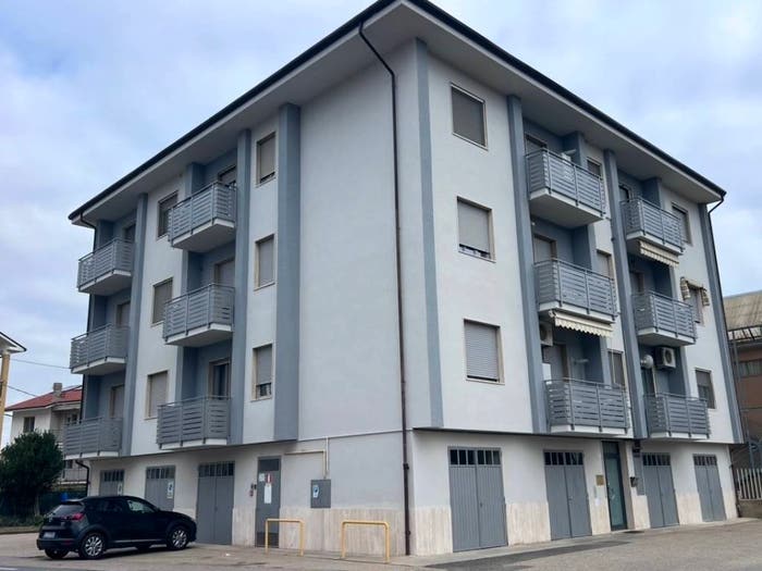Appartamento quadrilocale in vendita in Via dell'Acquedotto, San Cassiano, Alba