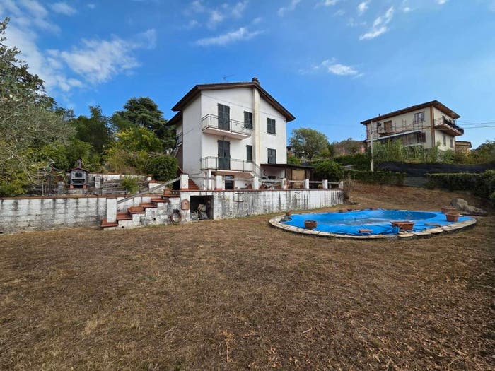 Casa con 6 locali in vendita in Via Gorizia, Ceparana Carpena, Bolano