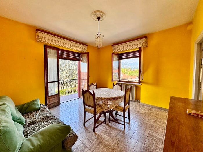 Appartamento con 5 locali in vendita in Via Monte Mucrone, Occhieppo Inferiore