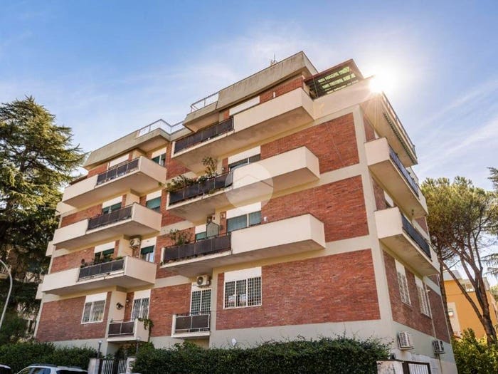 Casa quadrilocale in vendita in Via Montebruno, Torrevecchia, Roma