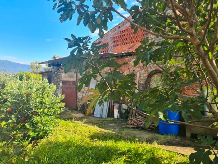 Casa con 6 locali in vendita in Via del Fontana, Centro, Capannori