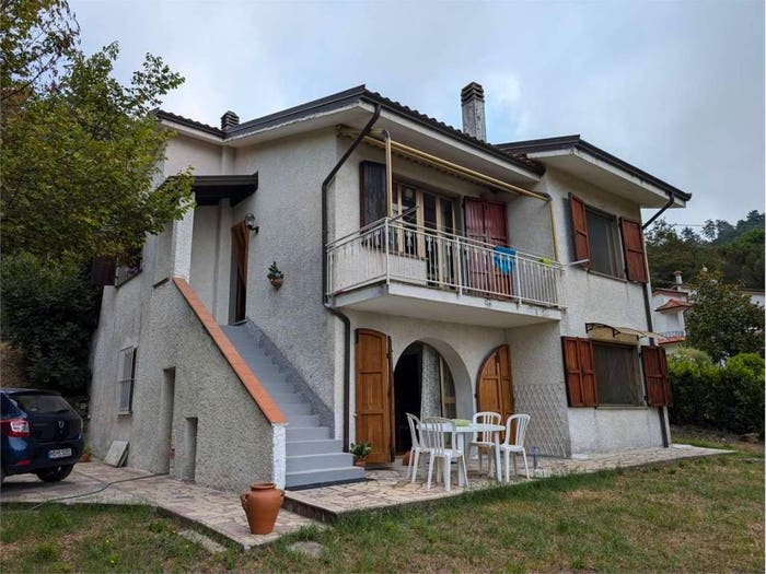 Casa con 6 locali in vendita in Centro, Fosdinovo