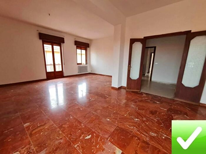 Appartamento con 5 locali in vendita in Via Nazionale, Reggio Calabria