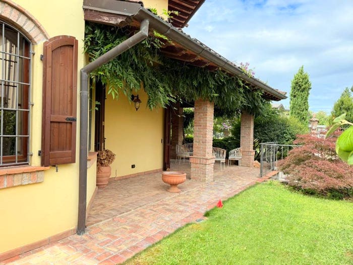 Casa con 6 locali in vendita in via carlo alberto dalla chiesa, Centro, Rivergaro