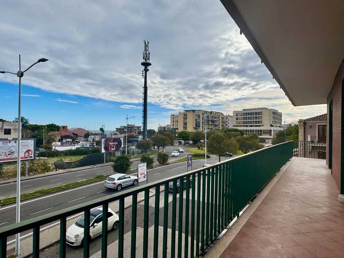 Appartamento quadrilocale in vendita in Viale Alcide De Gasperi, Rotolo, Catania