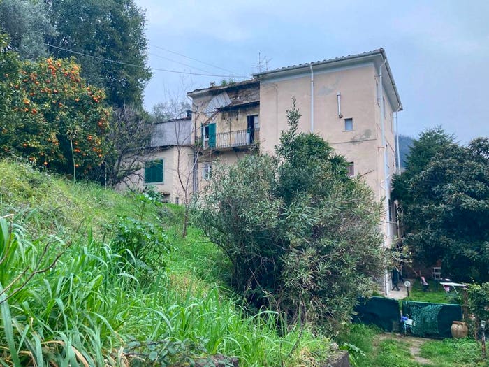 Casa con 6 locali in vendita in Via Provinciale CarraraAvenza, Perticata Bonascola Nazzano, Carrara
