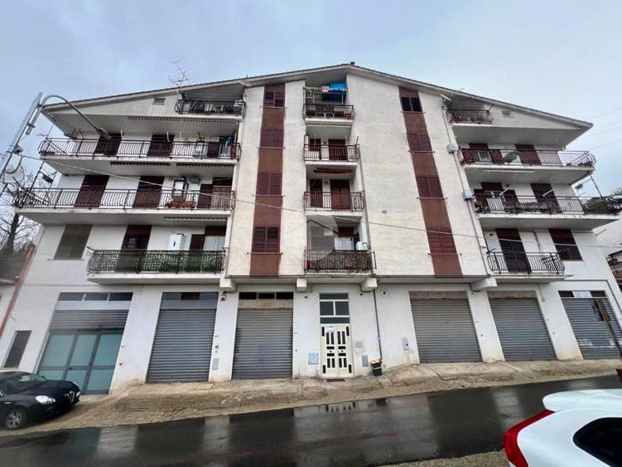 Appartamento trilocale in vendita in VIA ANTONIO GRAMSCI, Spezzano Piccolo, Casali del Manco