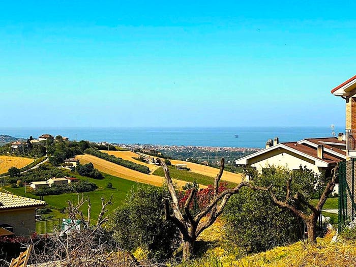 Casa con 5 locali in vendita in Capodarco, Fermo